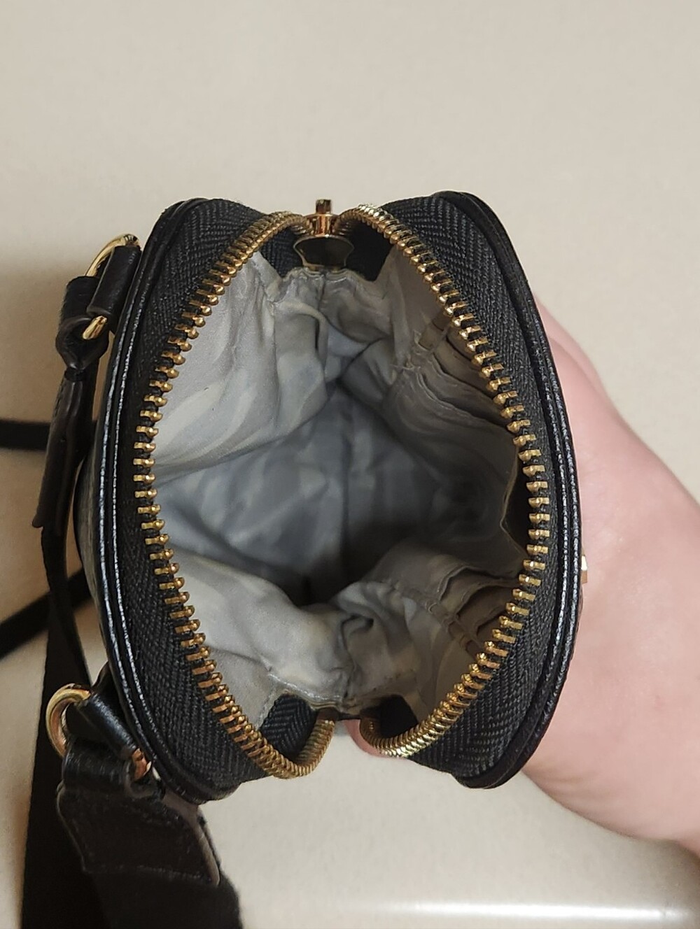 AIMEE KESTENBERG Leather Black Crossbody Adjustable Strap Bag - Picture 7 of 8